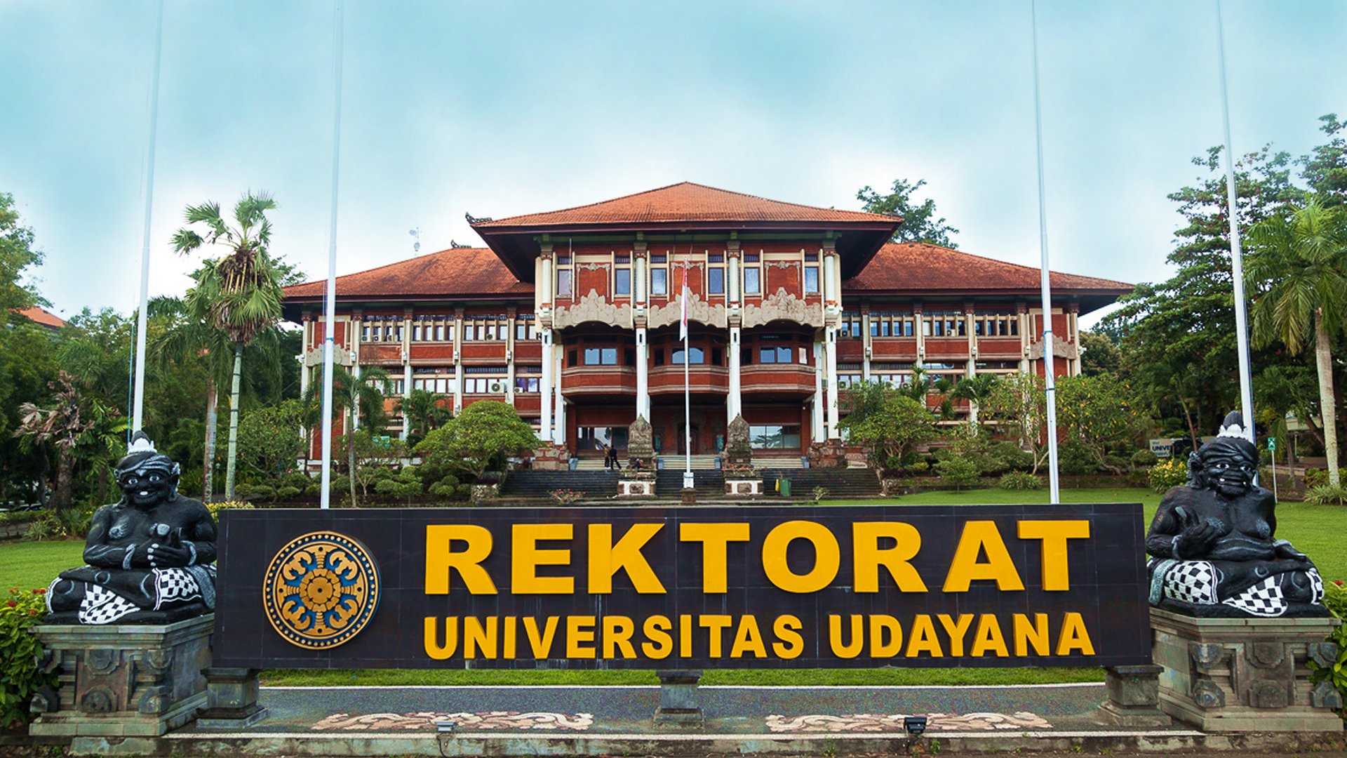 Pemerintah Kabupaten Wakatobi, Sulawesi Tenggara, menjajaki kerja sama dengan Universitas Udayana (Unud) untuk pengembangan kepariwisataan Destinasi Super Prioritas (DSP) Wakatobi.